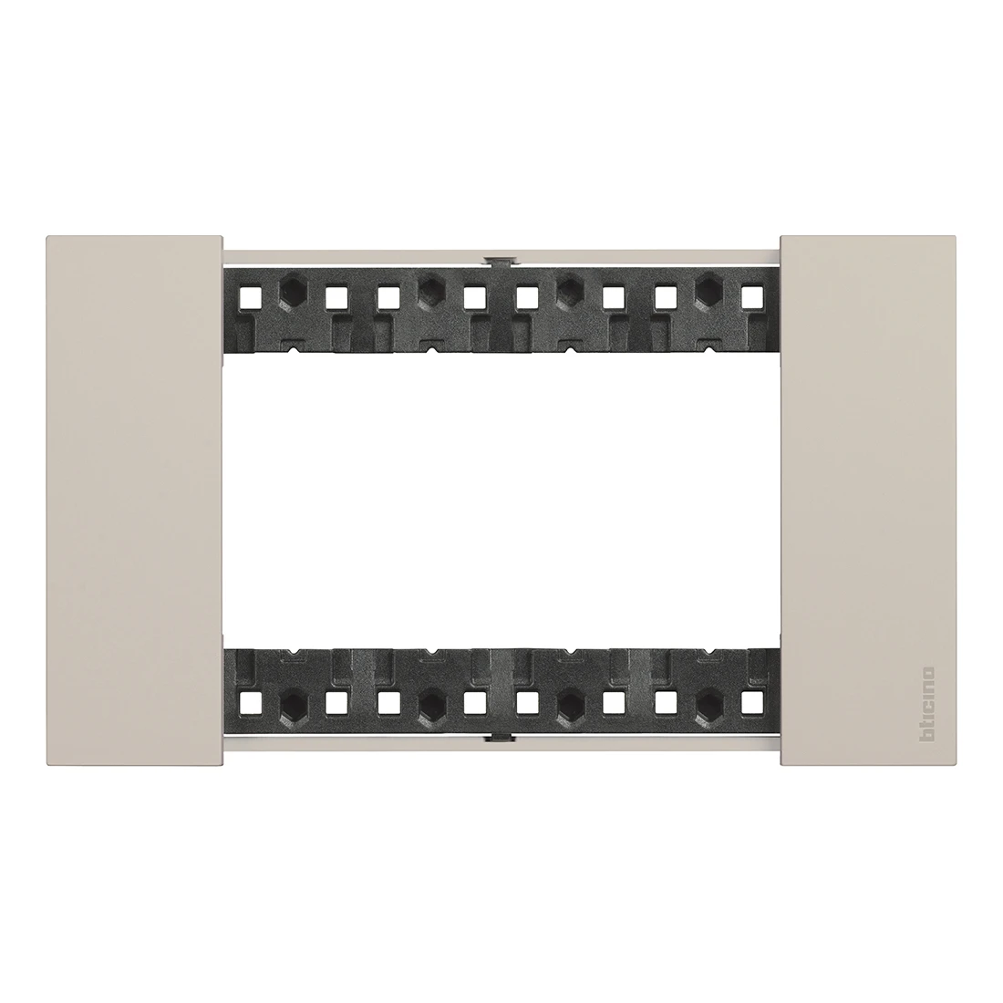 Bticino Living Now plaque 4 modules sable pour support réf K4704 - KA4804KM