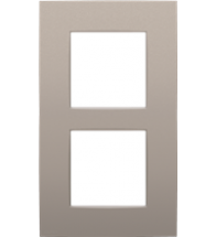 Niko Tweevoudige afdekplaat, 60 mm centerafstand, verticaal, Intense bronze coated - 134-76200