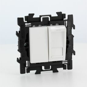 Bticino - Stopcontact Compleet Rj45 Utp Cat6 2Mod Klauw Wit - N4279C6Ss