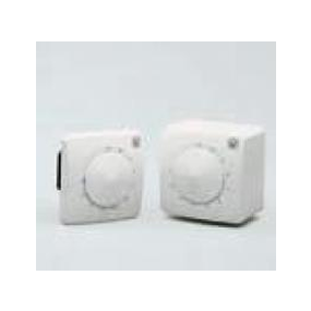 Soler & Palau Régulateur de vitesse apparent/encastré 2,5 A 1 x 220 V IP44 blanc commande par bouton rotatif - 5401272900