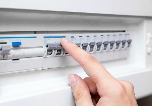 Raccordement d'un disjoncteur différentiel