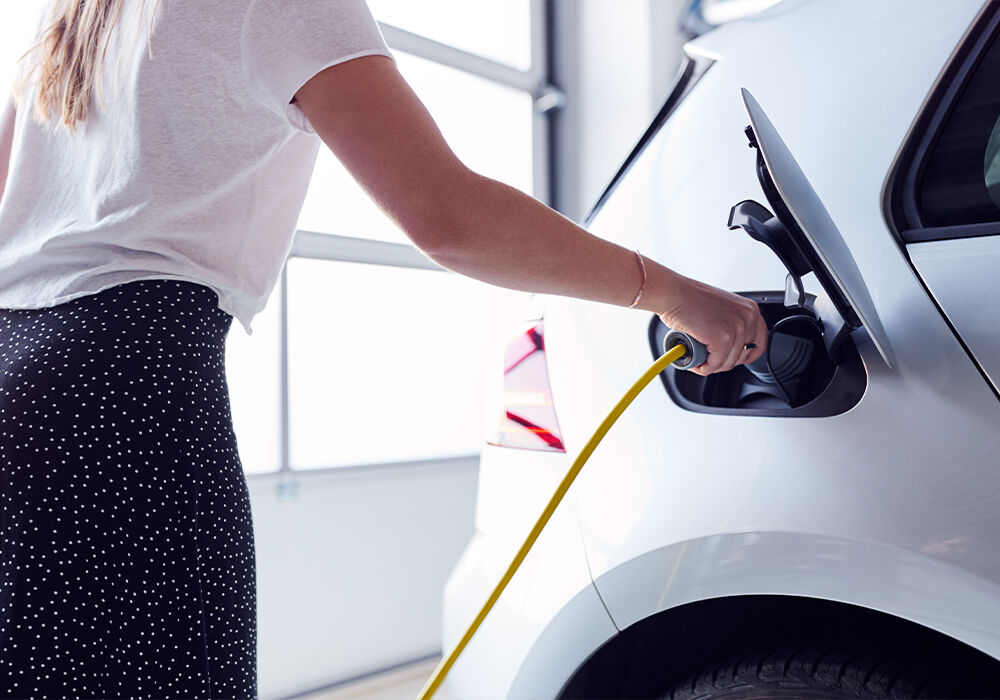 Comment recharger votre voiture électrique à domicile ? 