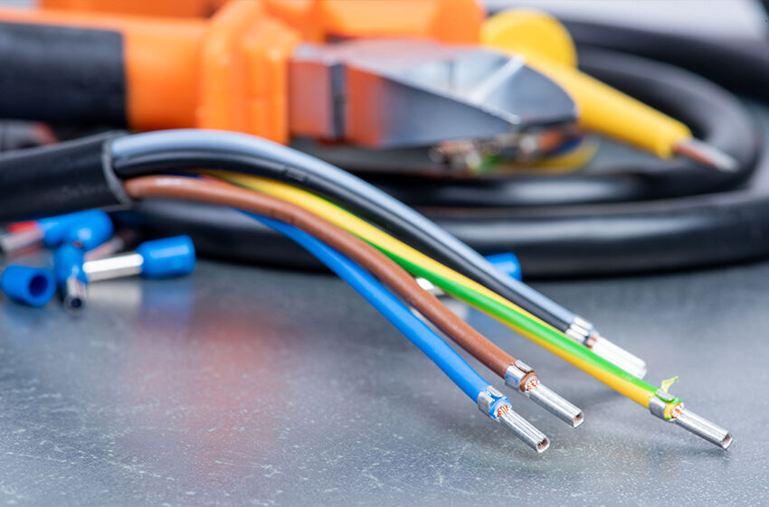 Difference entre le cable electrique et le cable fibre optique